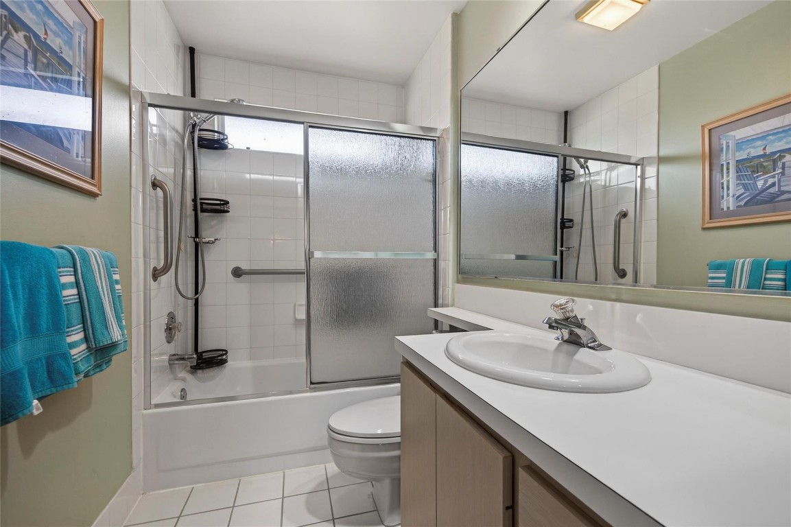 1202 NW Sun Terrace Circle D, Port St. Lucie Unit: D