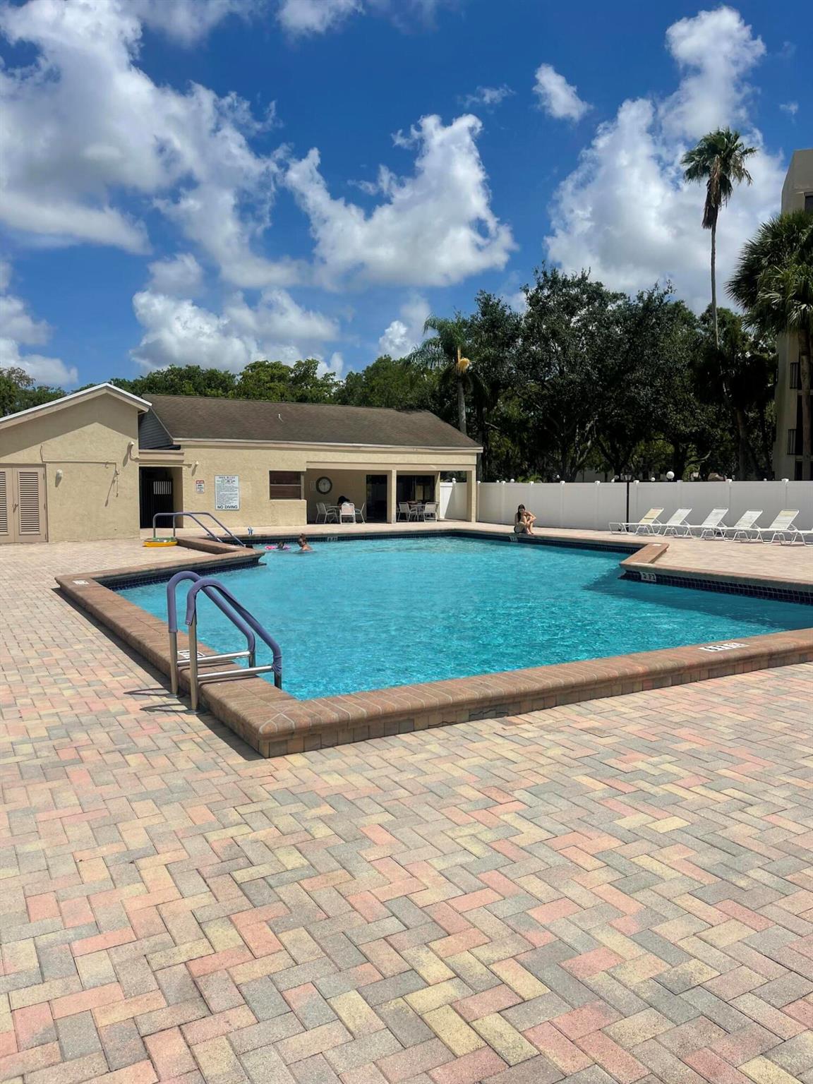 2900 NW 42nd Avenue A508