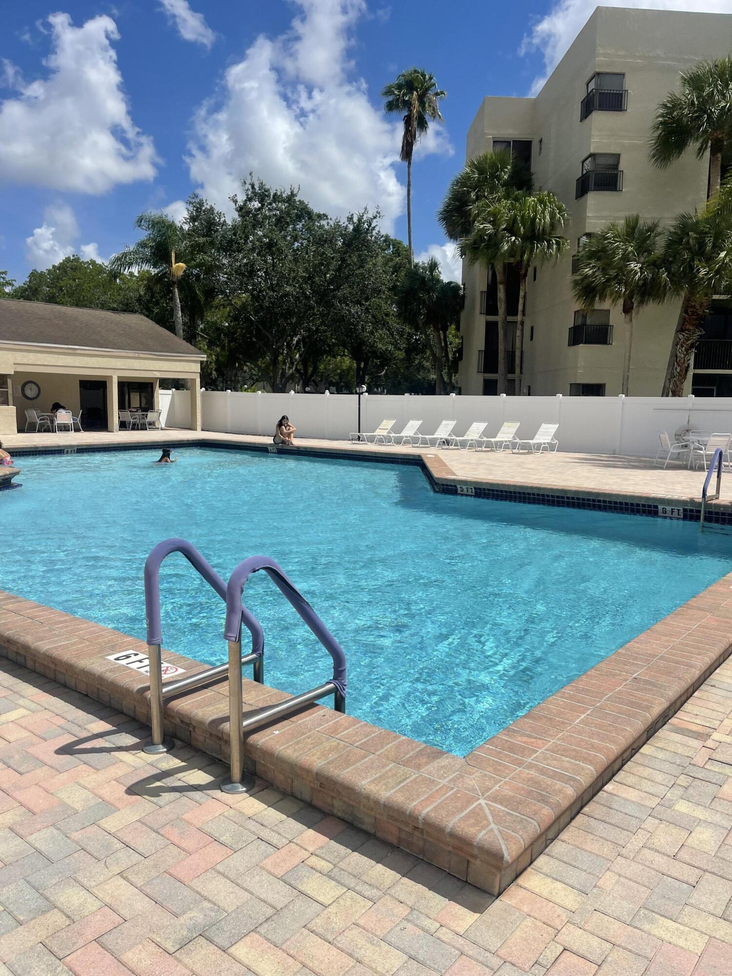 2900 NW 42nd Avenue A508