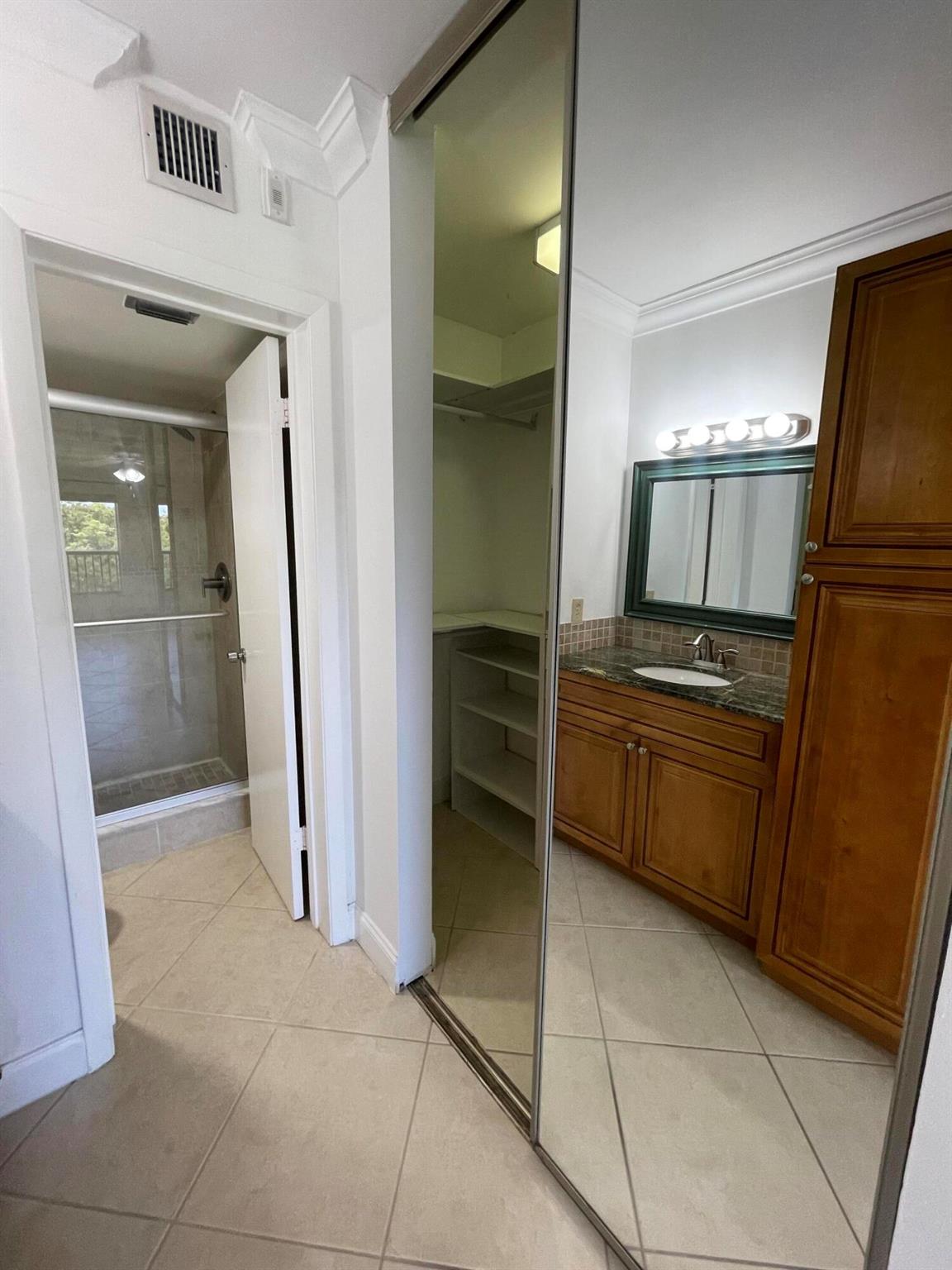 2900 NW 42nd Avenue A508