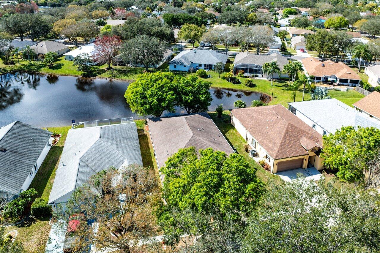 8233 Maidencane Place