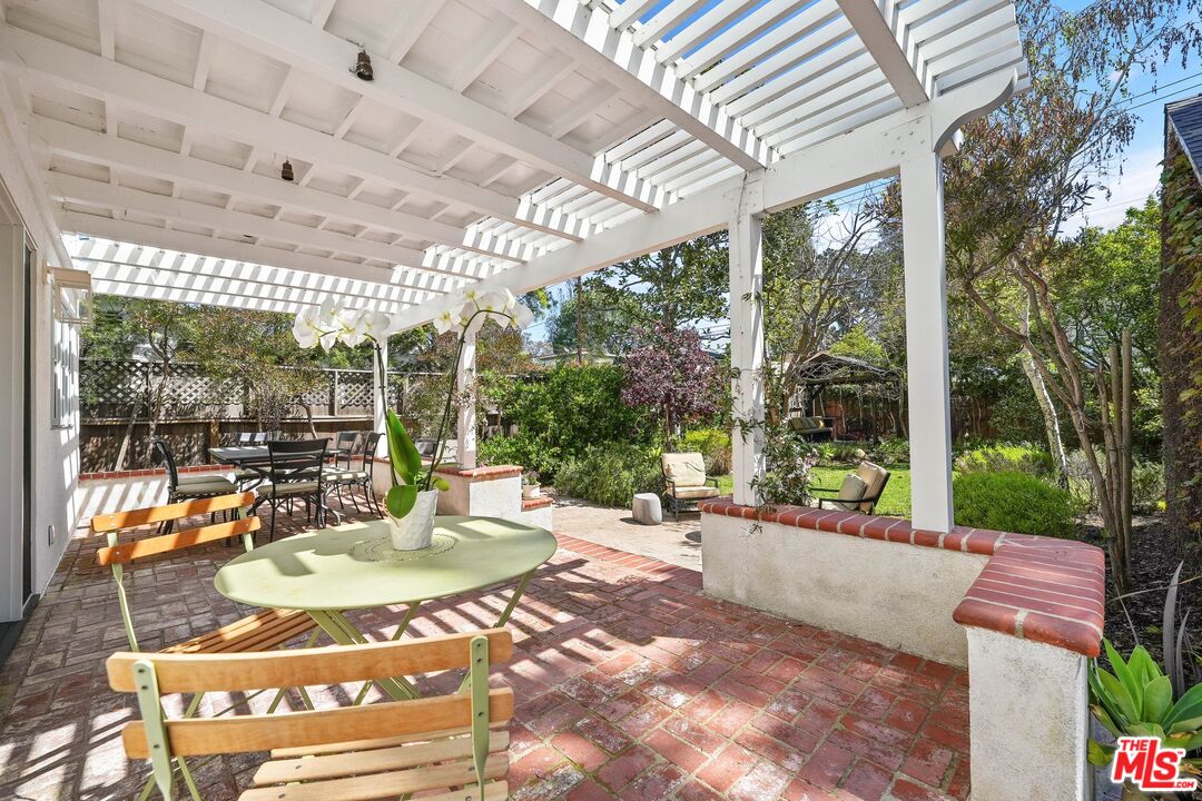 4308 Ben Ave