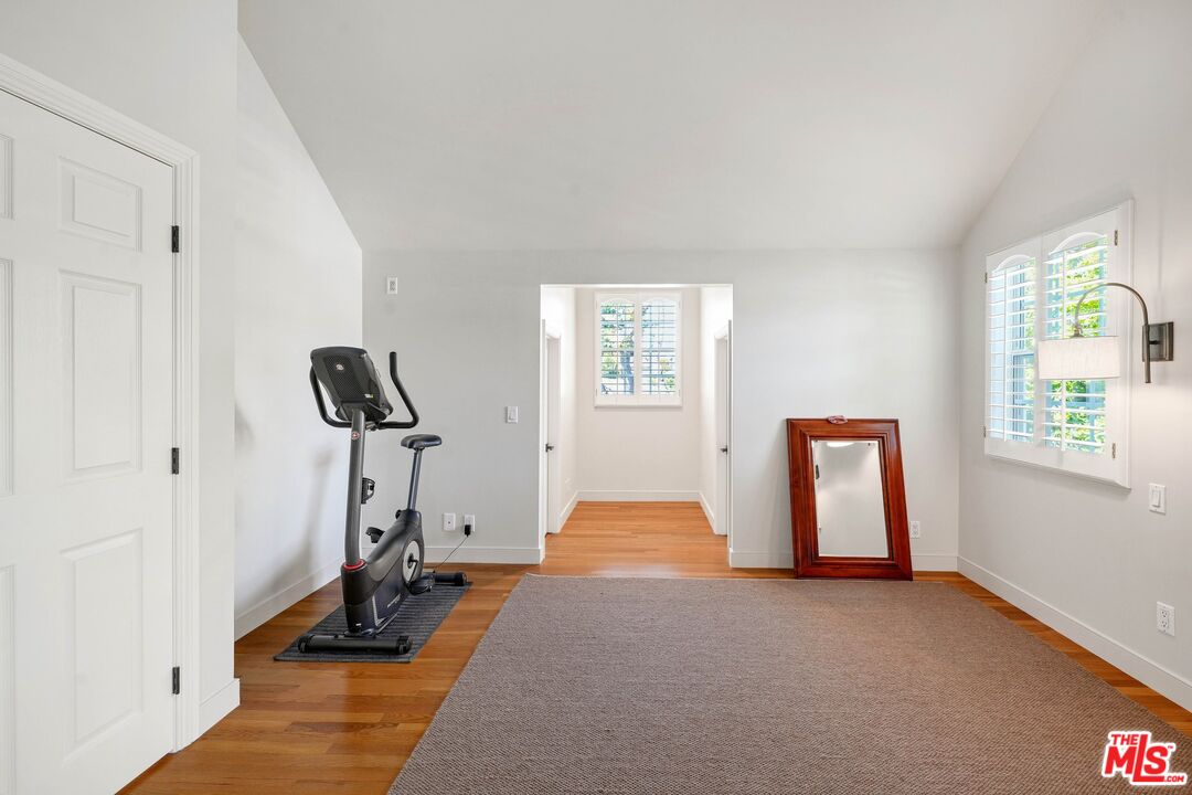 4308 Ben Ave