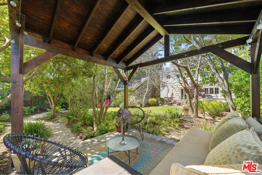 4308 Ben Ave