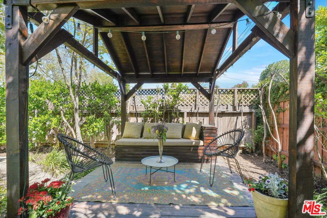 4308 Ben Ave