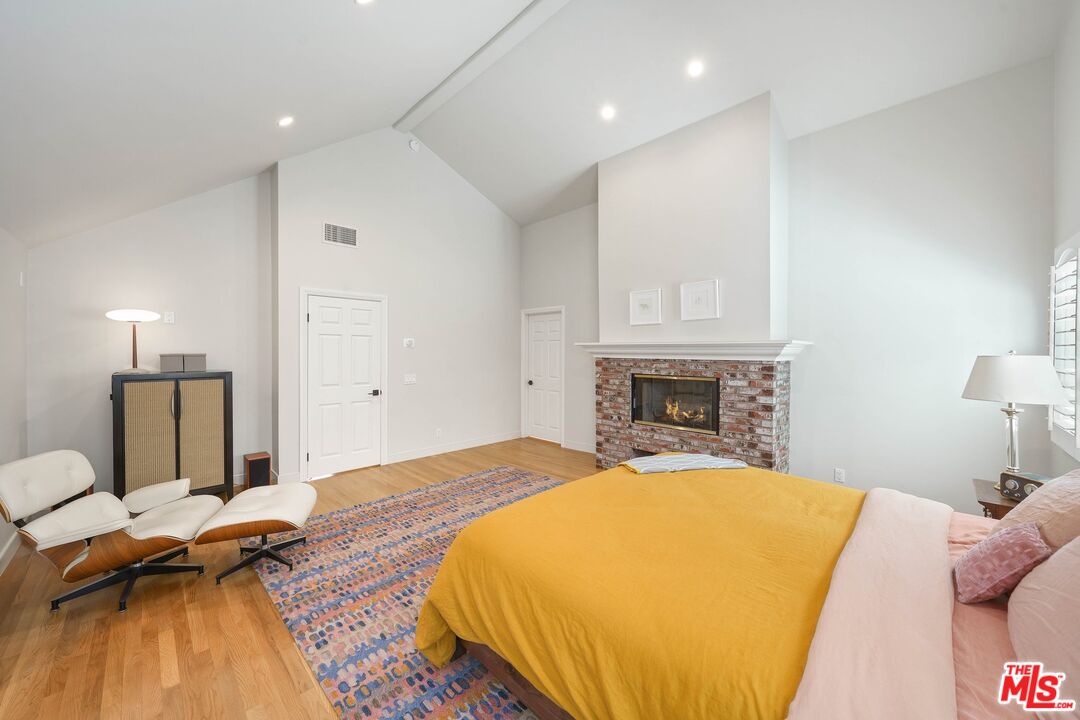 4308 Ben Ave