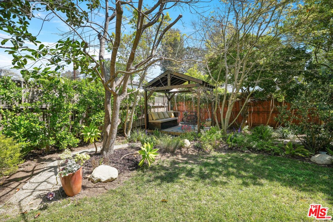 4308 Ben Ave