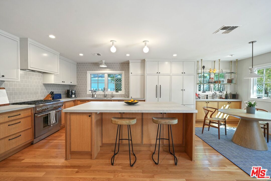 4308 Ben Ave
