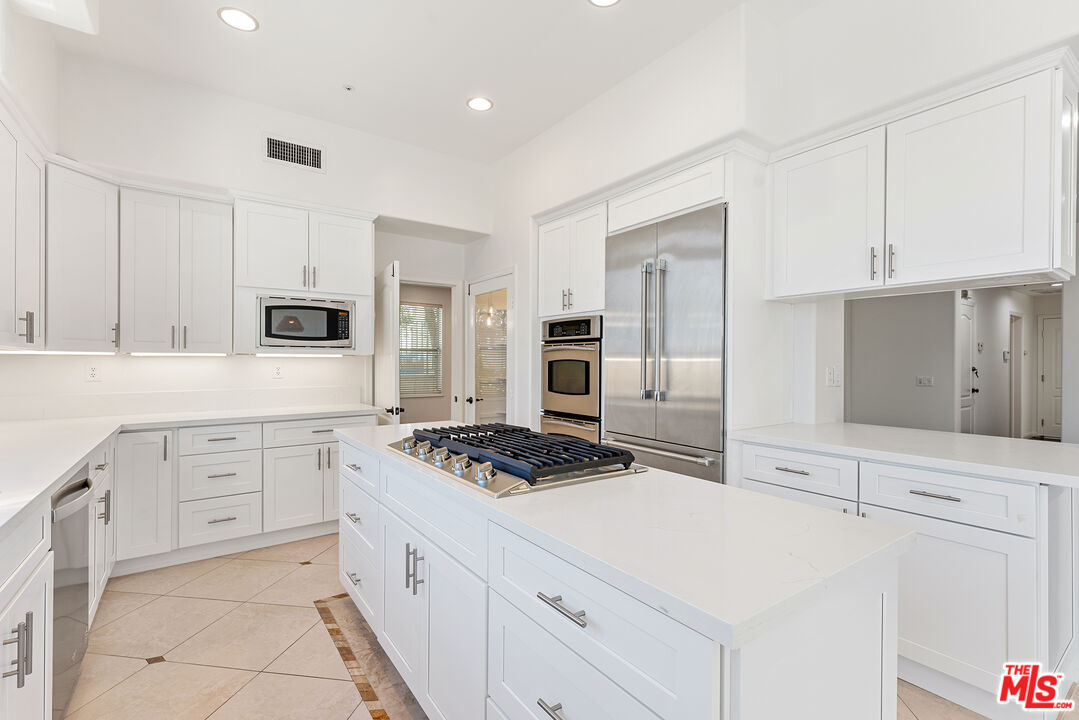 16712 Calle Arbolada