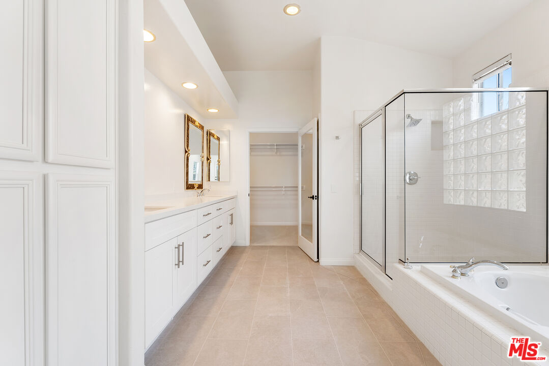 16712 Calle Arbolada