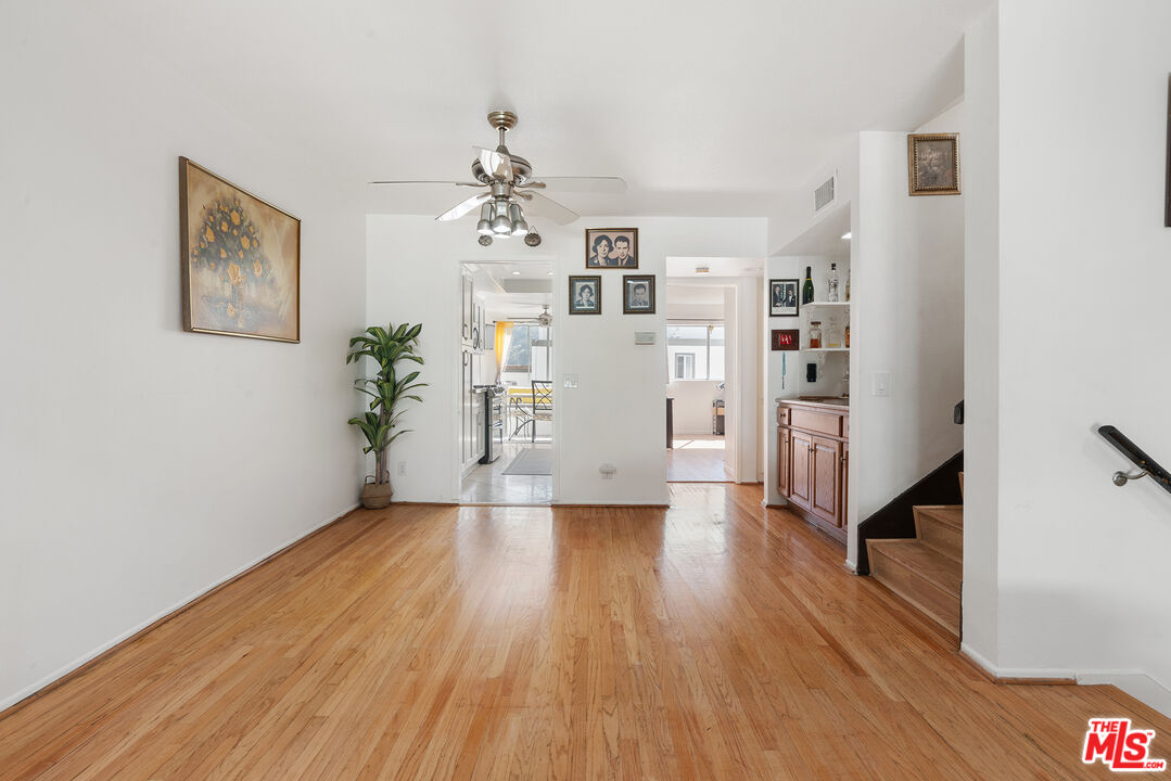 17109 Palisades Cir