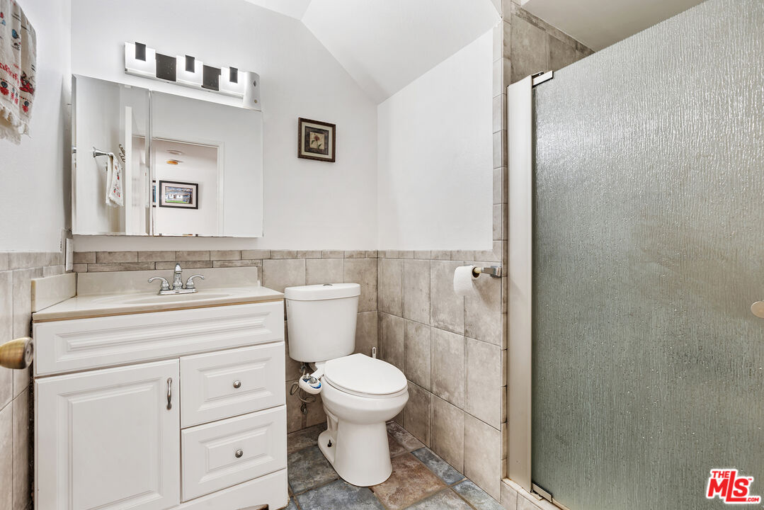17109 Palisades Cir