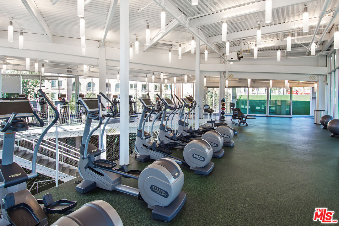 13053 Bluff Creek Dr