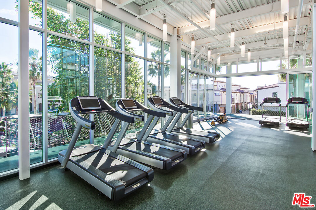 13053 Bluff Creek Dr