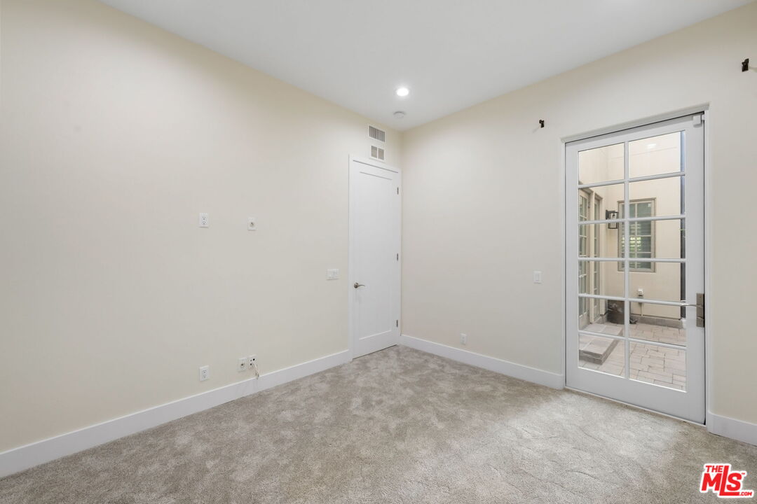 13053 Bluff Creek Dr