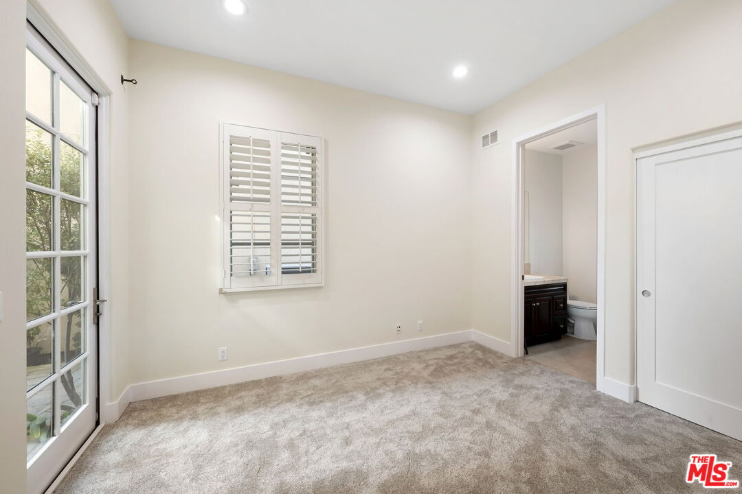 13053 Bluff Creek Dr