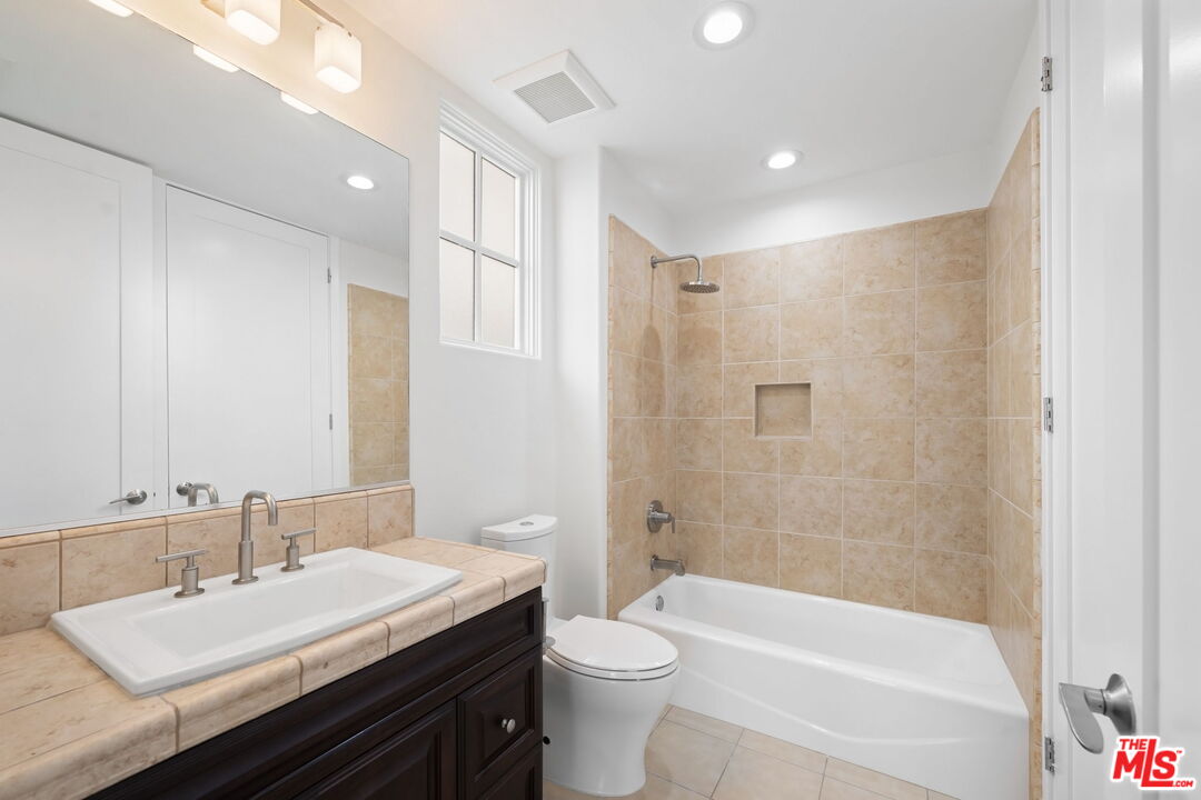 13053 Bluff Creek Dr