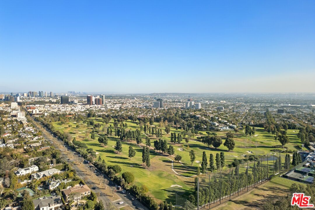 1160 Granville Ave Unit: 105