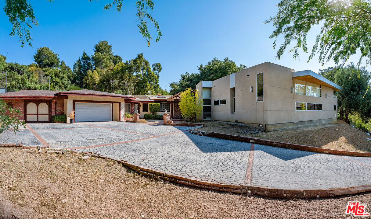 16145 High Valley Pl
