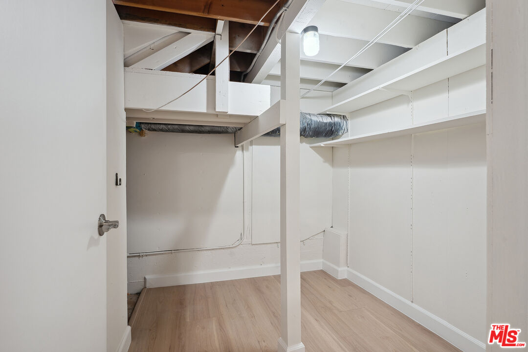 17109 Palisades Cir