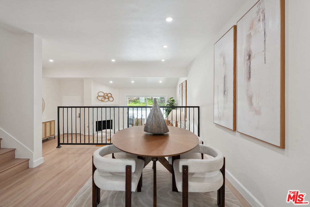 17109 Palisades Cir