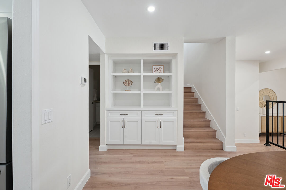 17109 Palisades Cir
