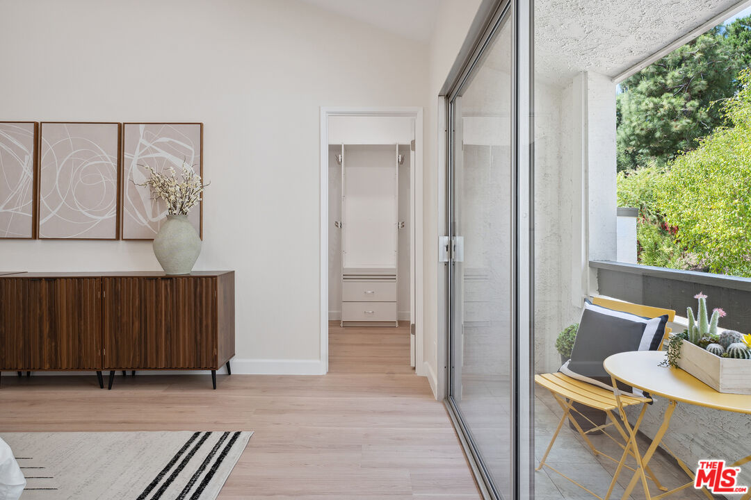 17109 Palisades Cir
