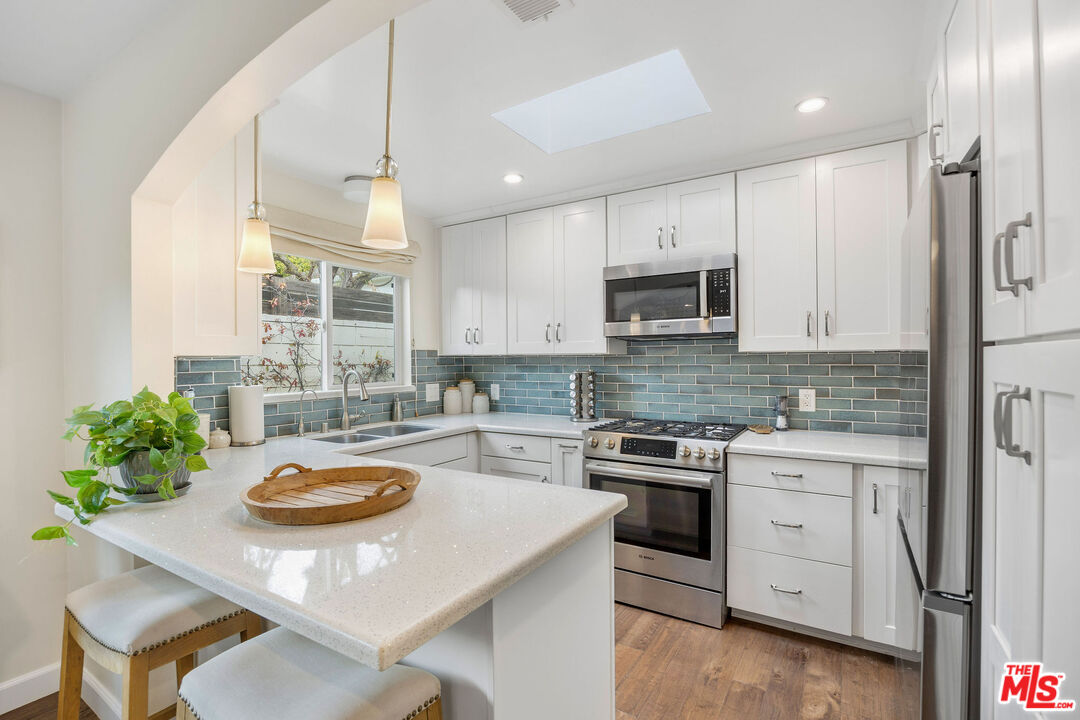 1039 26th St Unit: B