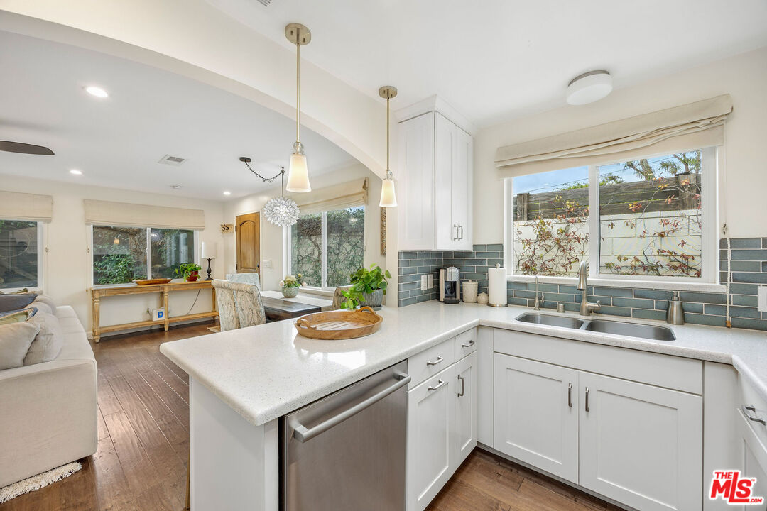 1039 26th St Unit: B