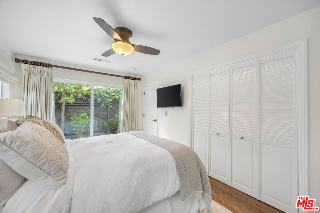 1039 26th St Unit: B