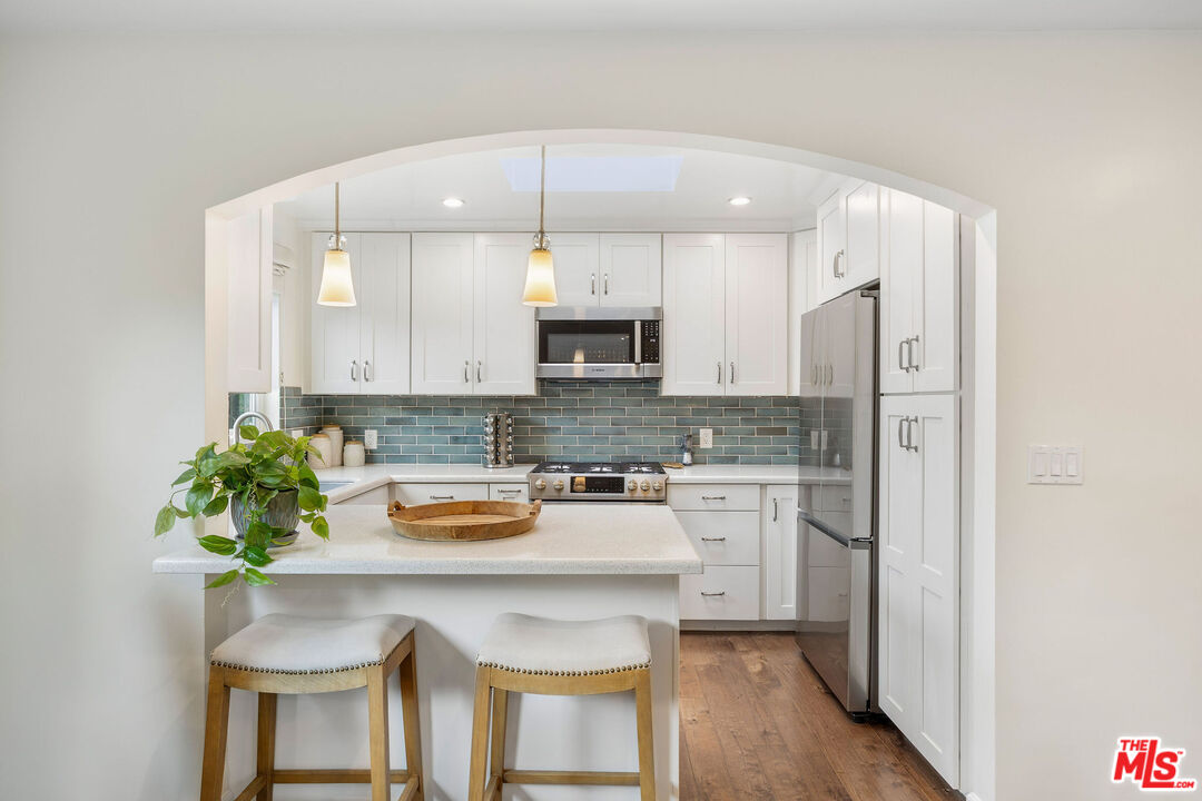 1039 26th St Unit: B