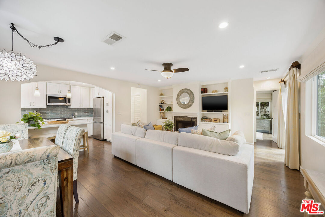 1039 26th St Unit: B