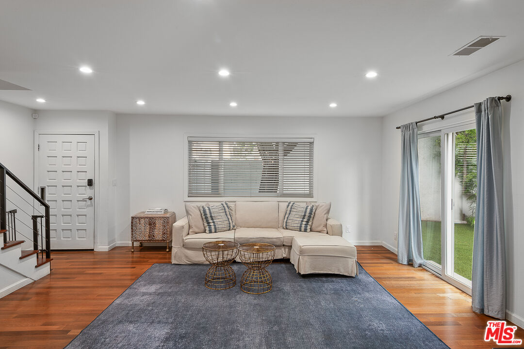 2219 Voorhees Ave Unit: 2