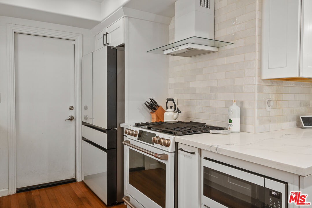 2219 Voorhees Ave Unit: 2