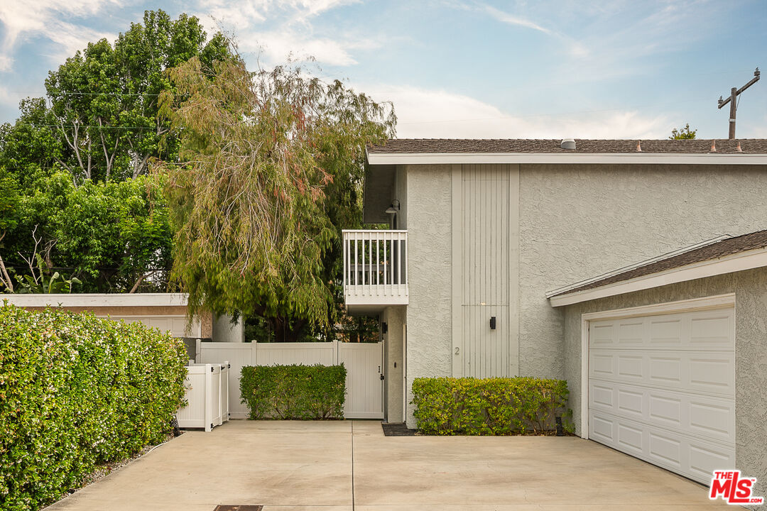 2219 Voorhees Ave Unit: 2