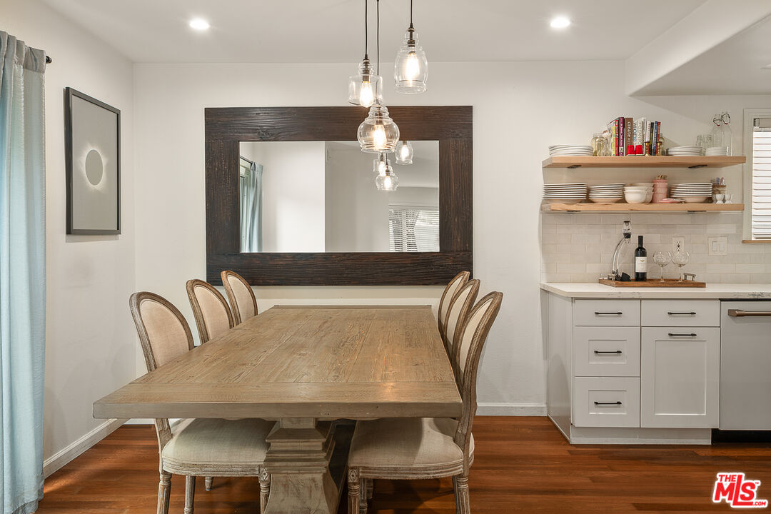 2219 Voorhees Ave Unit: 2