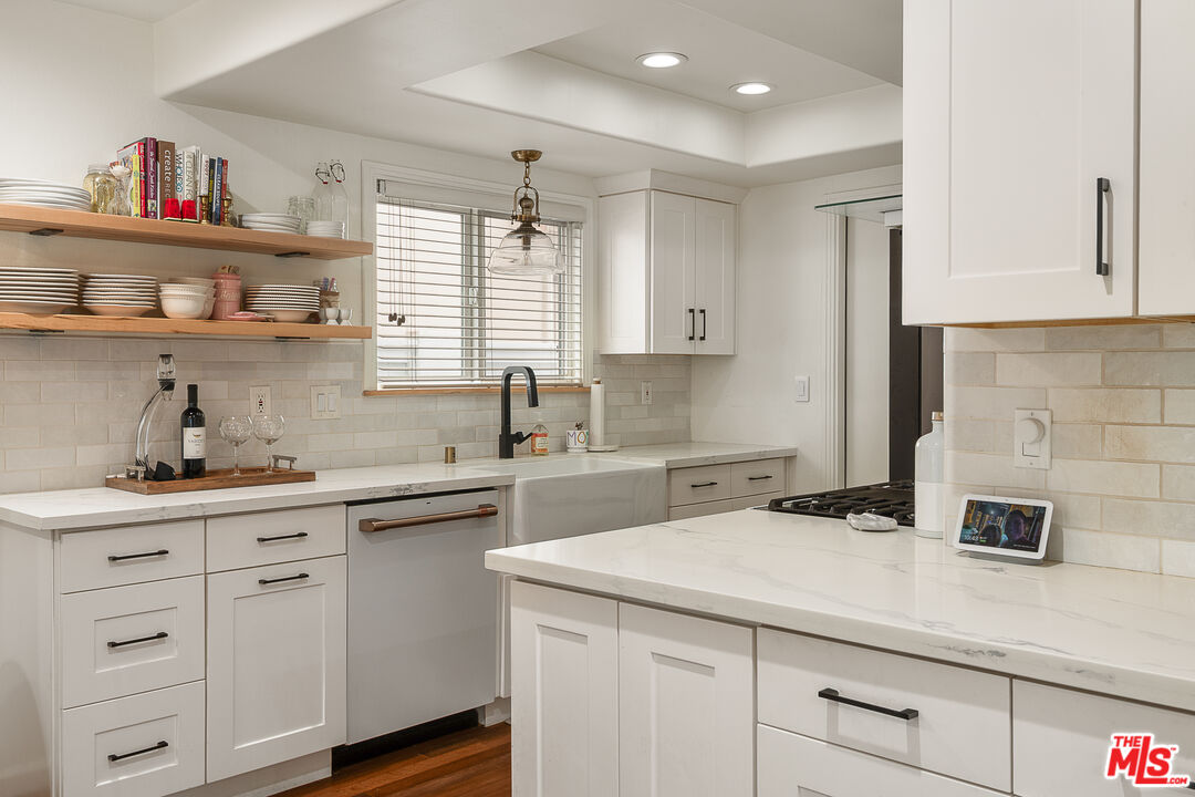 2219 Voorhees Ave Unit: 2