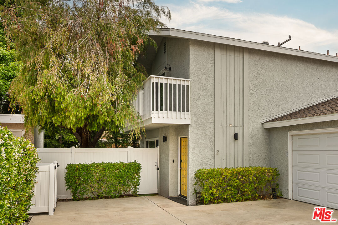 2219 Voorhees Ave Unit: 2