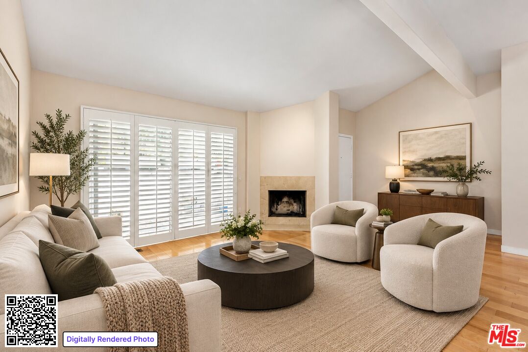 17207 Palisades Cir