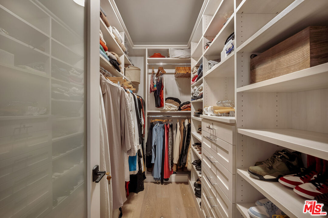 870 Haverford Ave Unit: 303