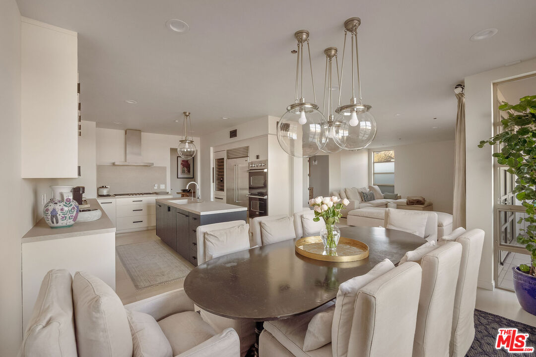 870 Haverford Ave Unit: 303