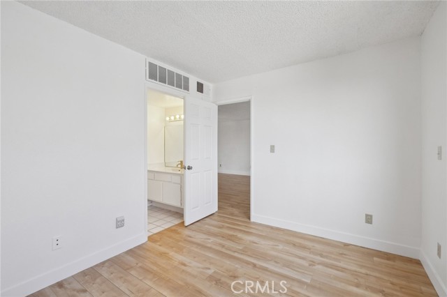 10966 Rochester AVE Unit: 5D