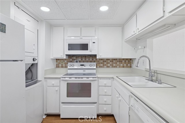 10966 Rochester AVE Unit: 5D