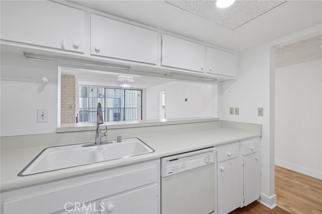 10966 Rochester AVE Unit: 5D