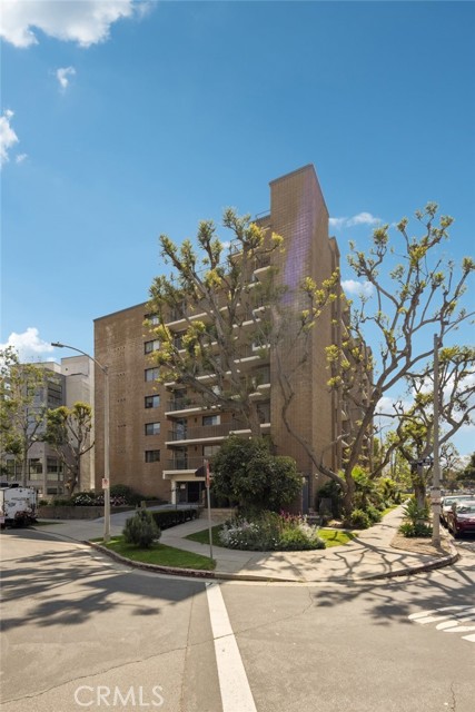 10966 Rochester AVE Unit: 5D