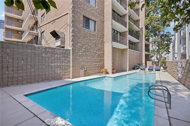 10966 Rochester AVE Unit: 5D