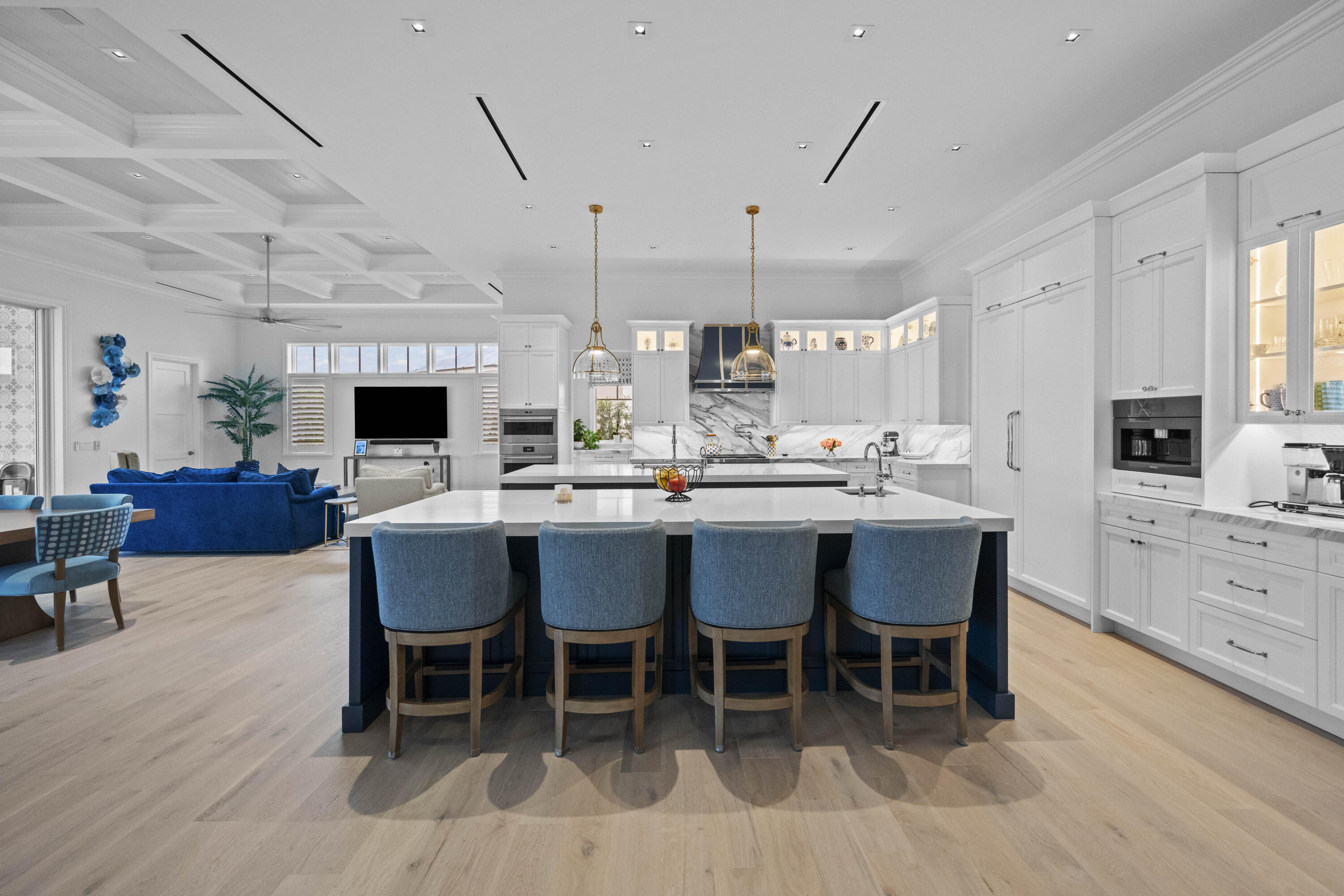 206 Locha Drive