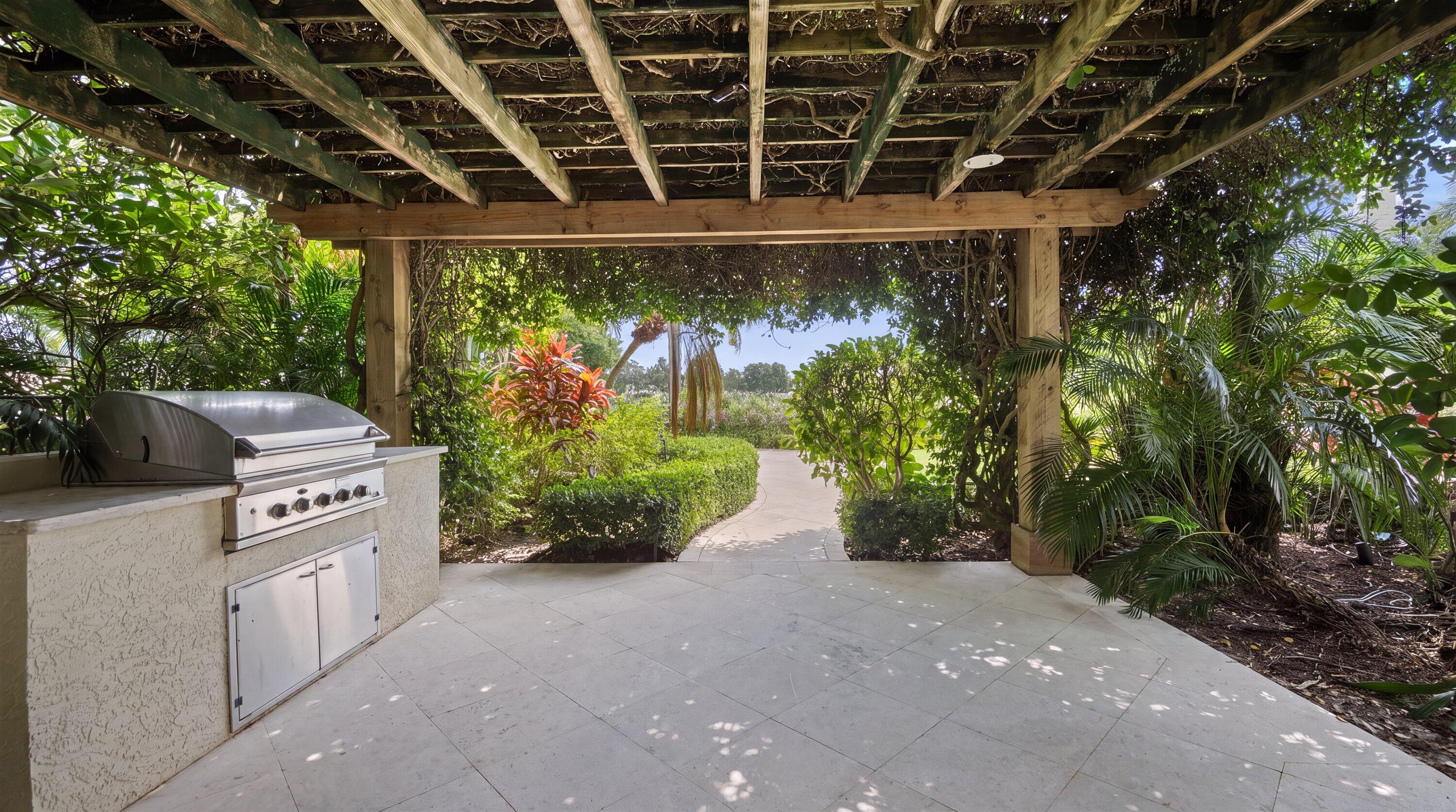 252 Locha Drive