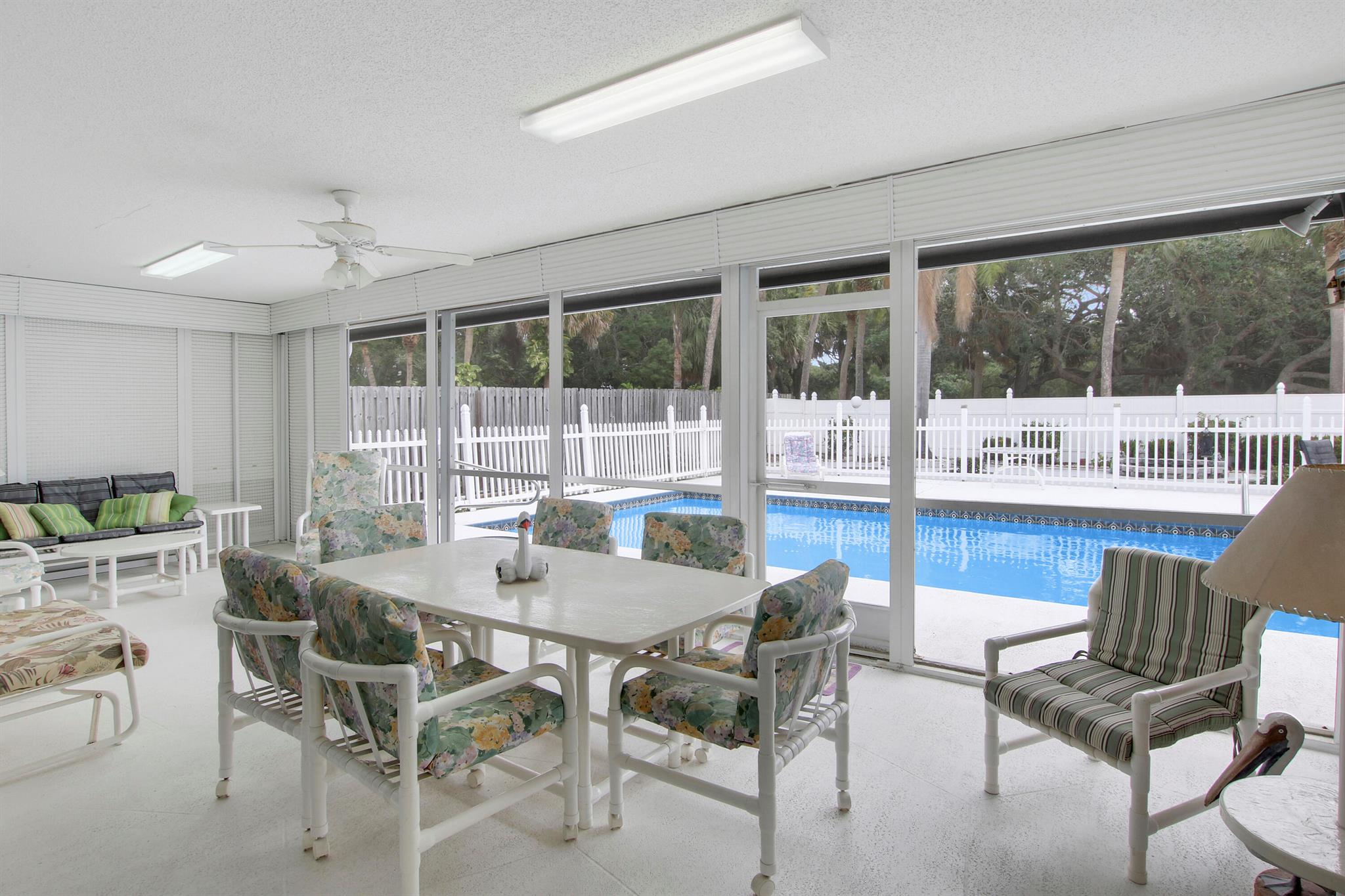 901 Sandy Oaks Drive