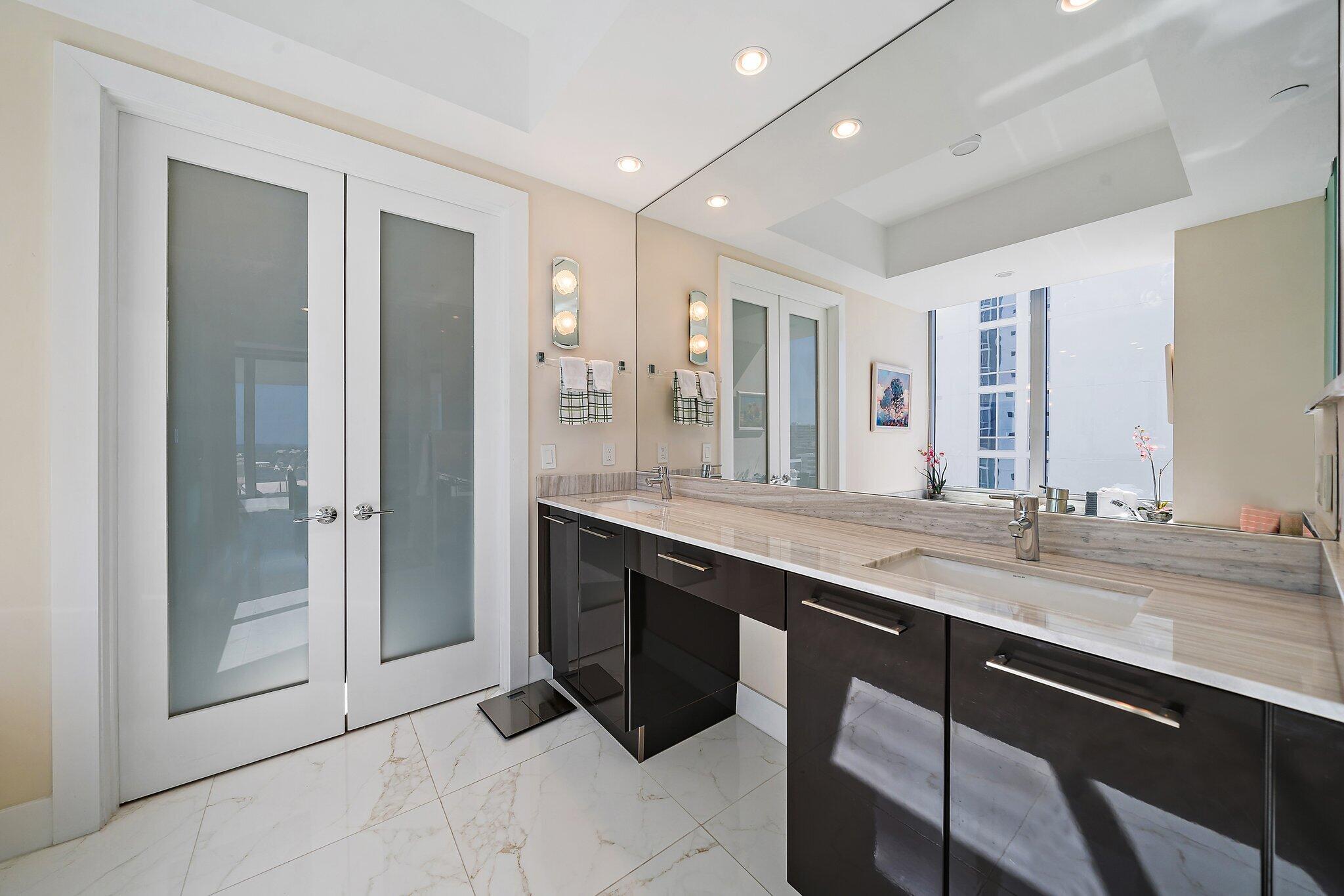 2 Water Club Way 1404